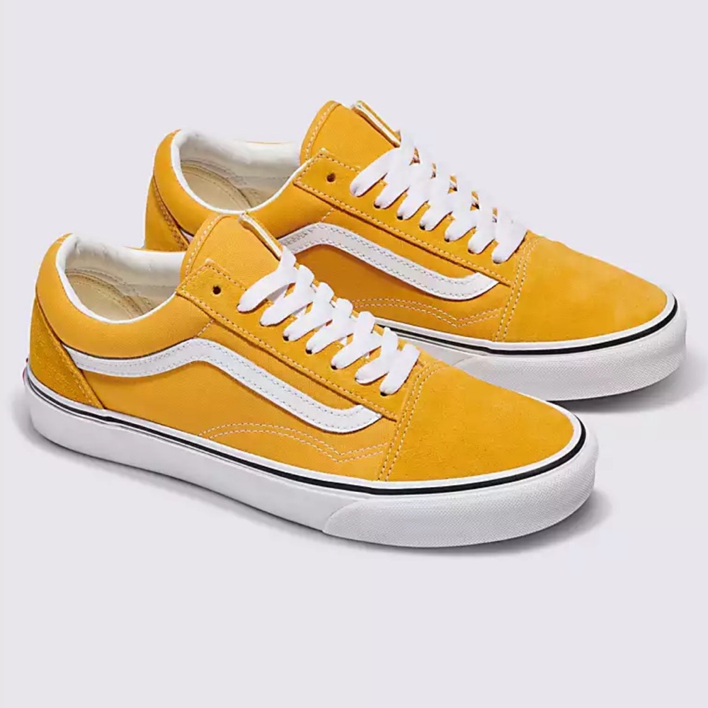 Vans Old Skool Suede Low Top Shoe Sneakers Women’s US 5